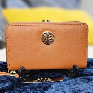 NEW!!! Rebecca & Rifka Wristlet.